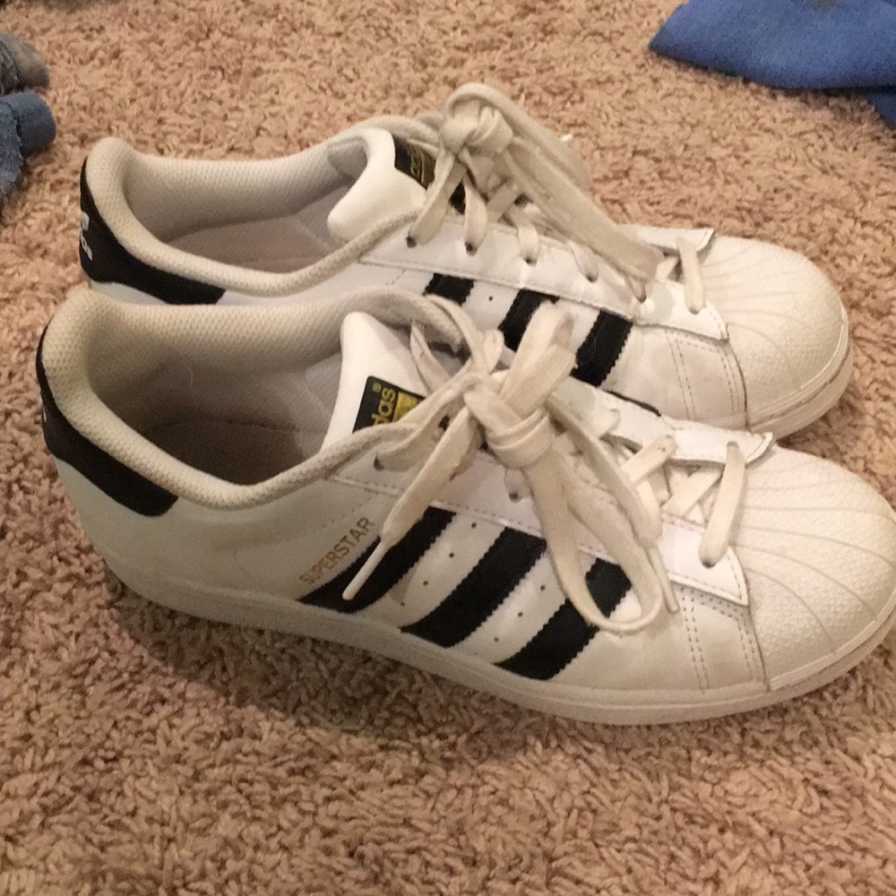 Adidas superstars